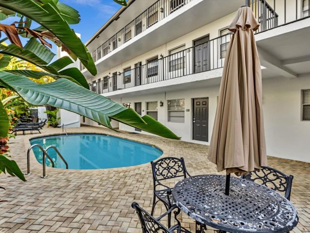 215 NE 16th Avenue 203, Fort Lauderdale, FL 33301