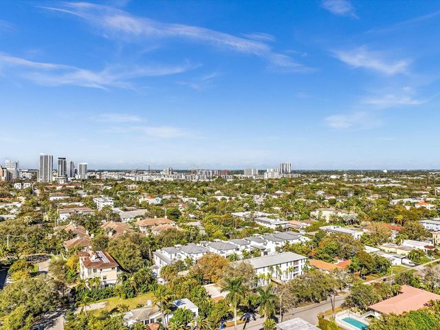 215 NE 16th Avenue 203, Fort Lauderdale, FL 33301