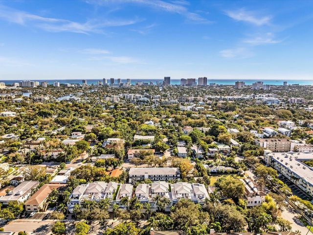 215 NE 16th Avenue 203, Fort Lauderdale, FL 33301