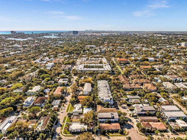 215 NE 16th Avenue 203, Fort Lauderdale, FL 33301
