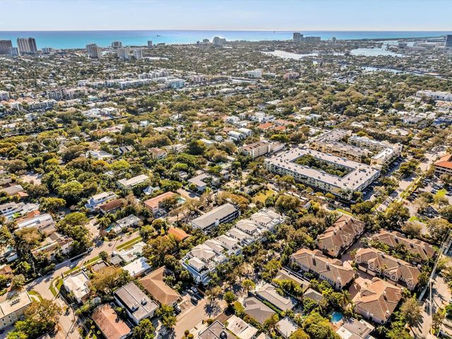 215 NE 16th Avenue 203, Fort Lauderdale, FL 33301