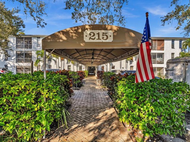 215 NE 16th Avenue 203, Fort Lauderdale, FL 33301