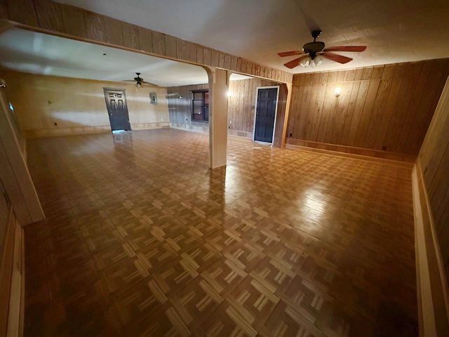 555 St Philip St, Raceland, LA 70394