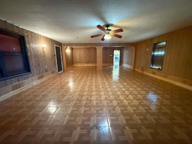 555 St Philip St, Raceland, LA 70394