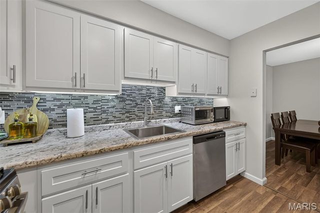 106 Shadalane Walk F, Ballwin, MO 63011