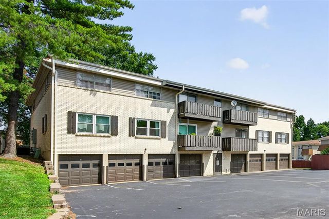 106 Shadalane Walk F, Ballwin, MO 63011