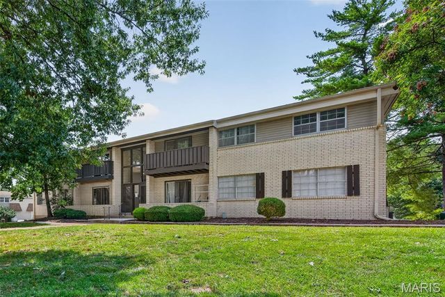 106 Shadalane Walk F, Ballwin, MO 63011