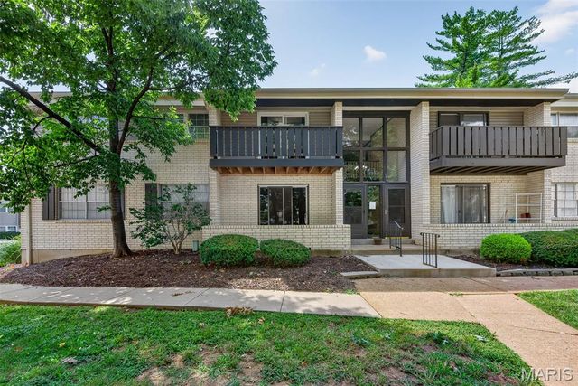 106 Shadalane Walk F, Ballwin, MO 63011