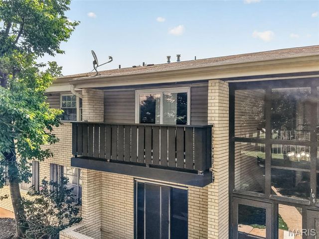 106 Shadalane Walk F, Ballwin, MO 63011