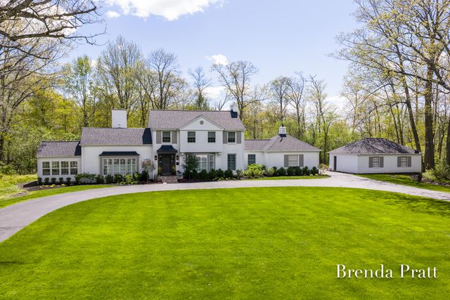 2740 Lake Drive Se, East Grand Rapids, MI 49506