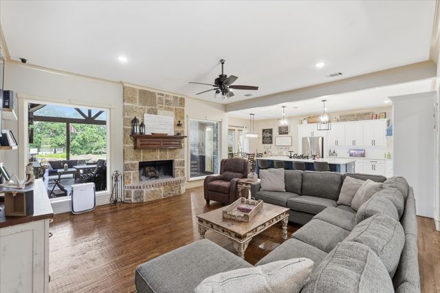 7000 Hunnington Drive, Sanger, TX 76266