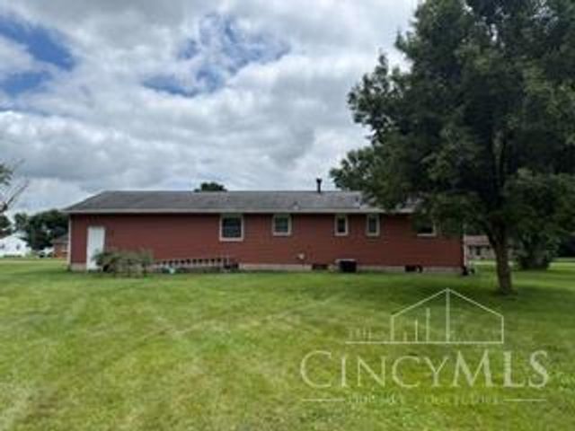395 Robert Simmons Drive, Carlisle, OH 45005