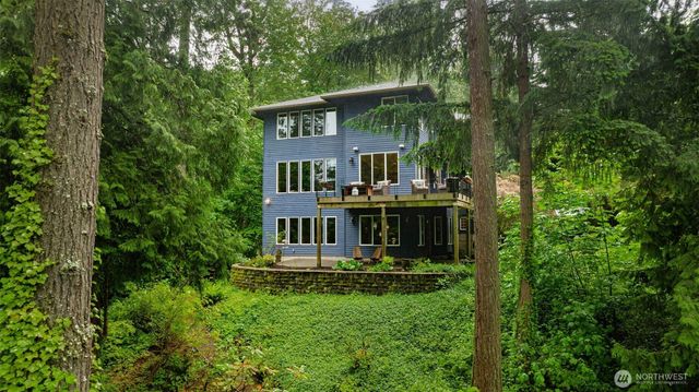 18603 E Spring Lake Drive SE, Renton, WA 98058