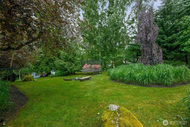 18603 E Spring Lake Drive SE, Renton, WA 98058