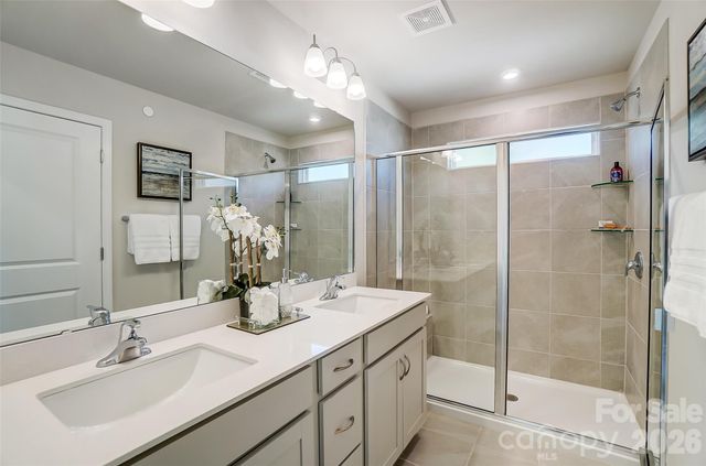 2550 Hedgecliff Road, Kannapolis, NC 28025
