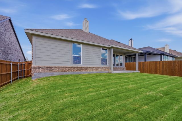 3520 Helena Street, Gainesville, TX 76240