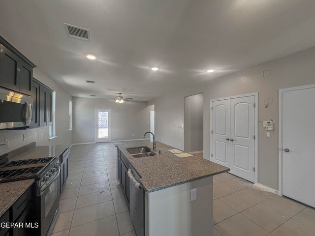 15132 Conviction Avenue, El Paso, TX 79938