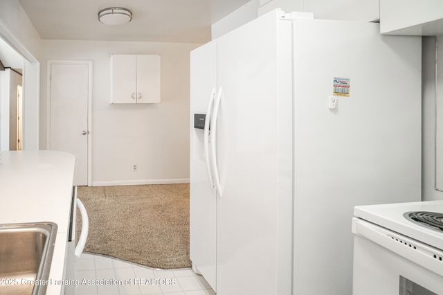 5190 Park Lake Road, East Lansing, MI 48823