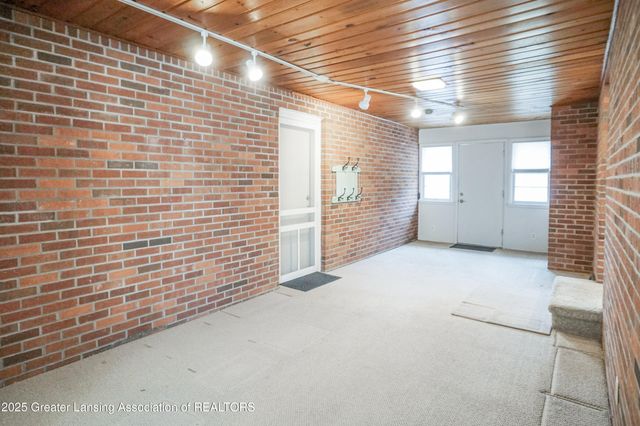 5190 Park Lake Road, East Lansing, MI 48823