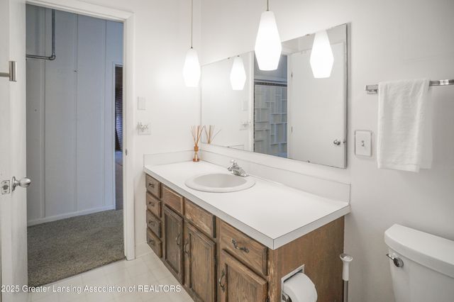 5190 Park Lake Road, East Lansing, MI 48823