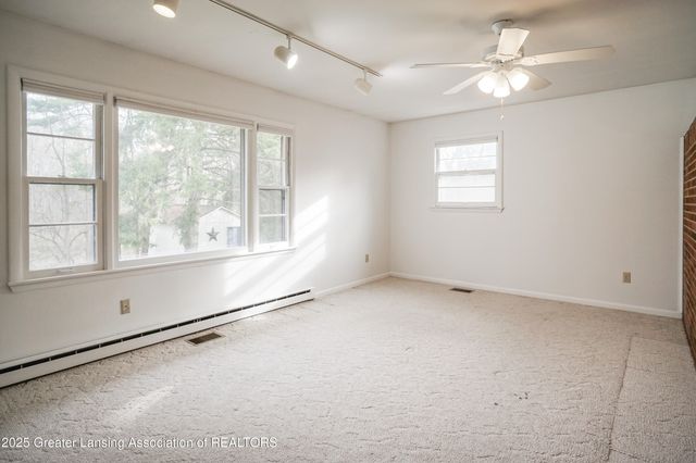 5190 Park Lake Road, East Lansing, MI 48823