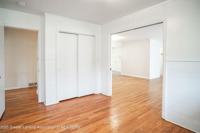 5190 Park Lake Road, East Lansing, MI 48823