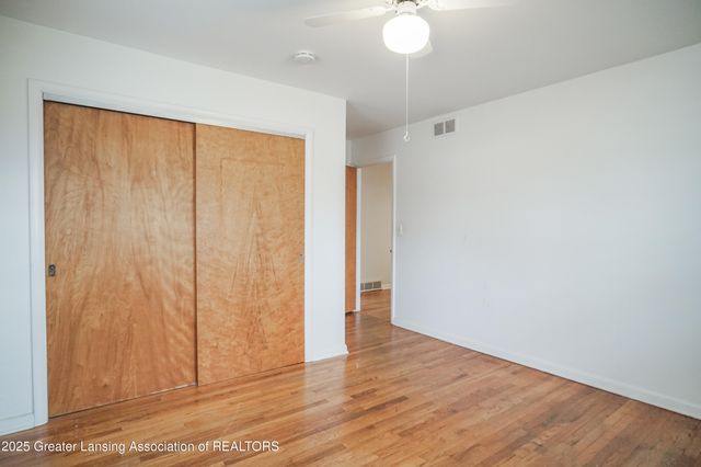 5190 Park Lake Road, East Lansing, MI 48823