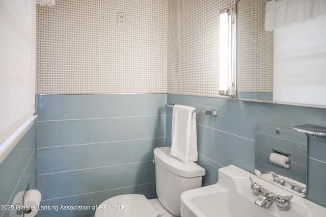 5190 Park Lake Road, East Lansing, MI 48823