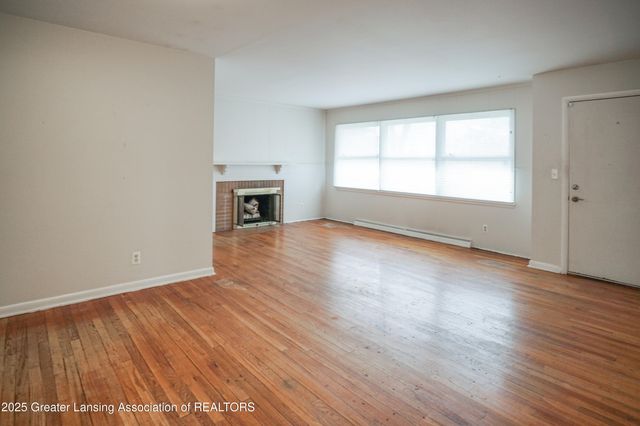 5190 Park Lake Road, East Lansing, MI 48823