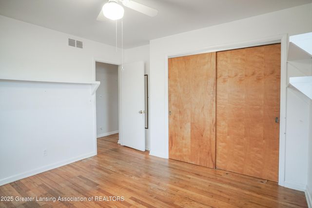 5190 Park Lake Road, East Lansing, MI 48823