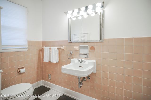 5190 Park Lake Road, East Lansing, MI 48823