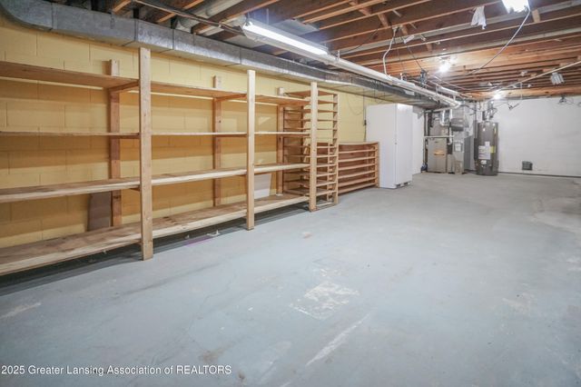 5190 Park Lake Road, East Lansing, MI 48823