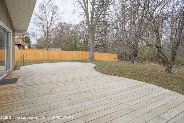 5190 Park Lake Road, East Lansing, MI 48823