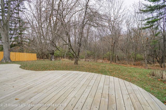5190 Park Lake Road, East Lansing, MI 48823