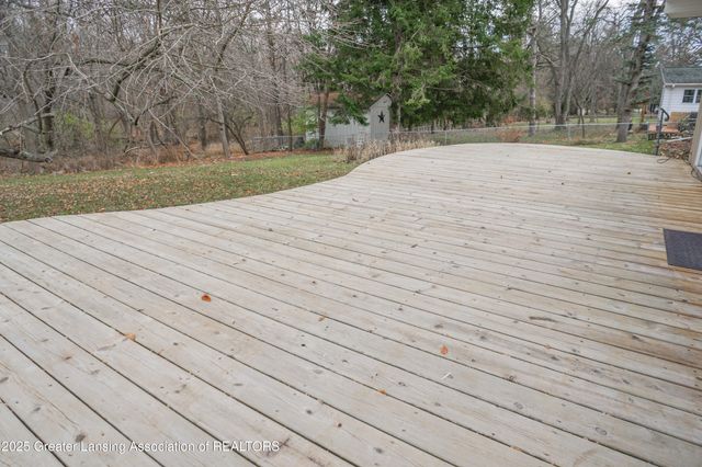 5190 Park Lake Road, East Lansing, MI 48823