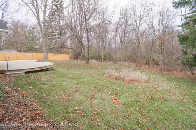 5190 Park Lake Road, East Lansing, MI 48823