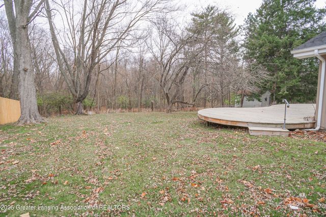 5190 Park Lake Road, East Lansing, MI 48823