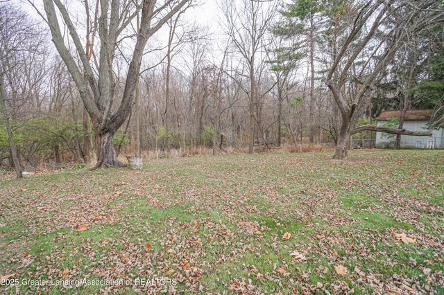 5190 Park Lake Road, East Lansing, MI 48823