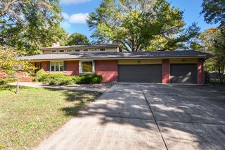 2446 South Sheridan, Springfield, MO 65804