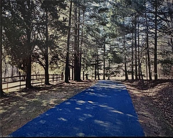 515 Hopkins Road, Kernersville, NC 27284