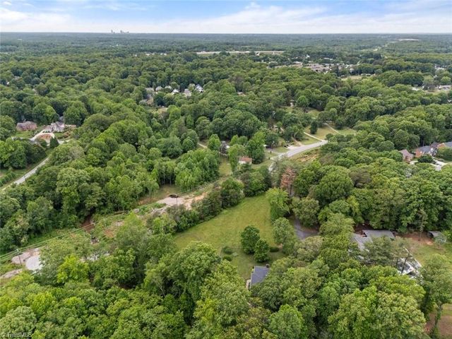 515 Hopkins Road, Kernersville, NC 27284
