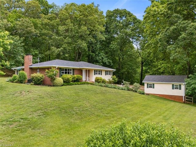 515 Hopkins Road, Kernersville, NC 27284