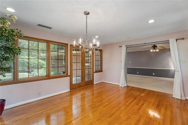 515 Hopkins Road, Kernersville, NC 27284