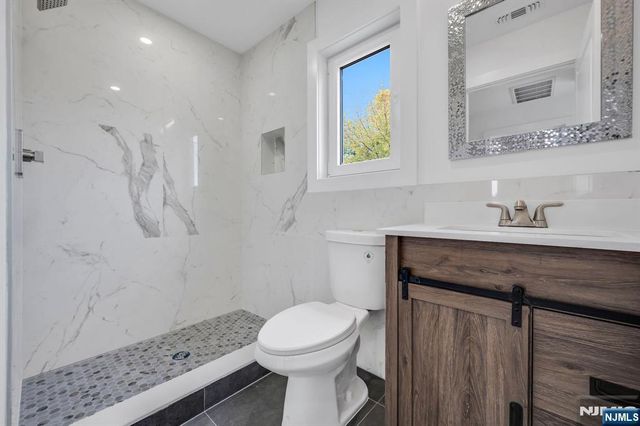 378 Marvin Avenue, Hackensack, NJ 07601