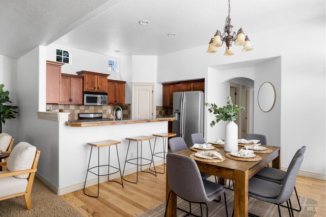 139 S Grandean Way, Eagle, ID 83616