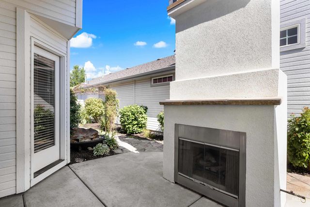 139 S Grandean Way, Eagle, ID 83616