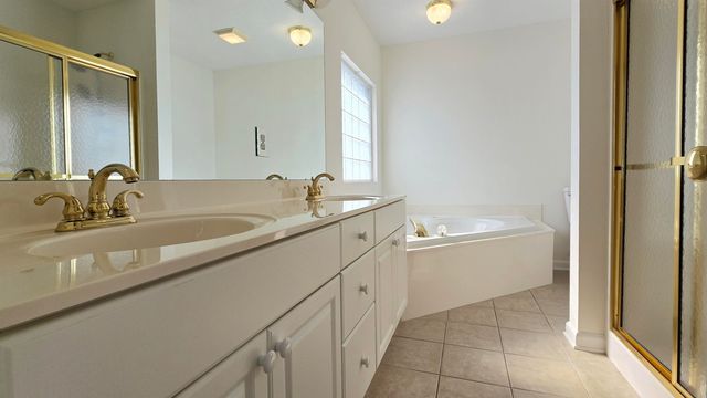 4091 Lakeshore Dr., Little River, SC 29566