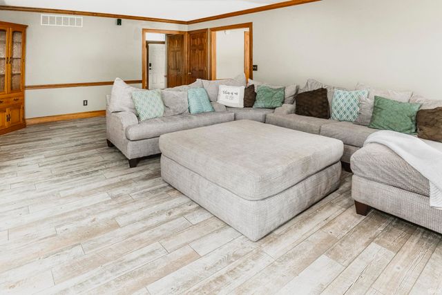 4496 W Tanglewood Road, Bloomington, IN 47404