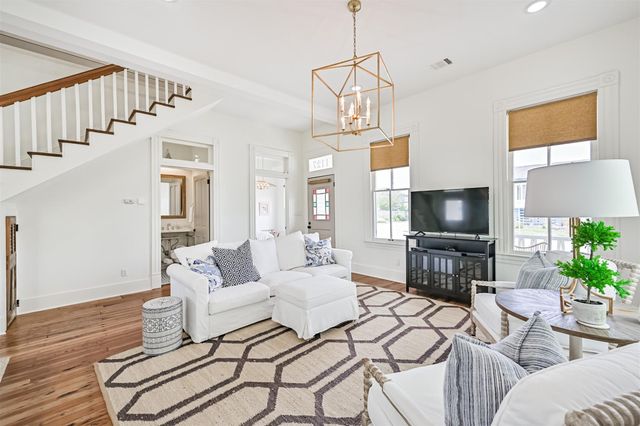 1127 Avenue M, Galveston, TX 77550