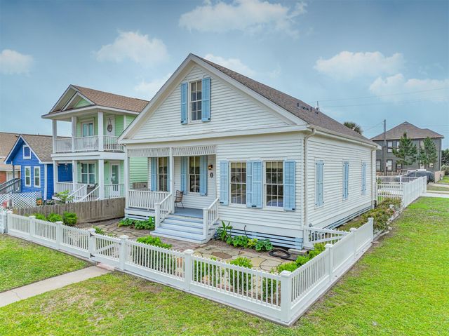 1127 Avenue M, Galveston, TX 77550